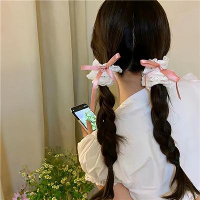 照片的她